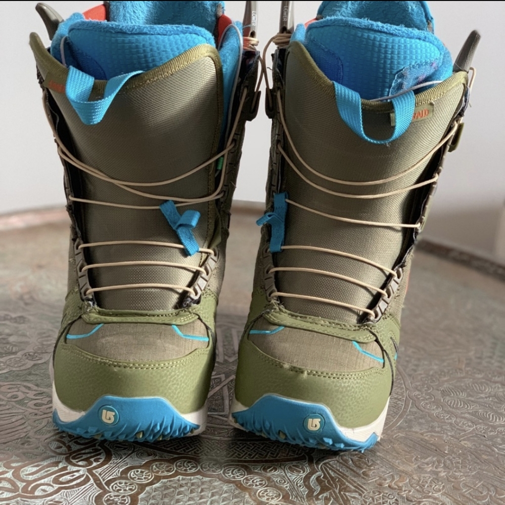 Burton Snowboard boots 6.5 Emerald Speed Lace